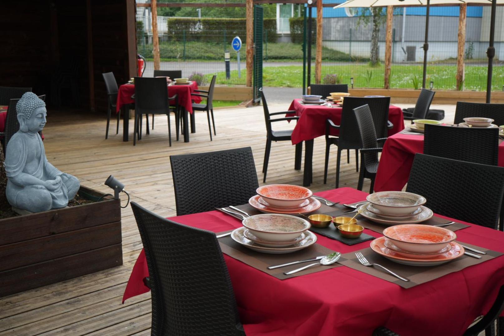 Resort & Camping - Val De Braye Bessé-sur-Braye Esterno foto